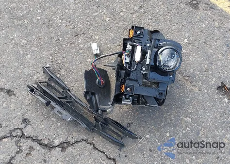 2023 Toyota Highlander Le z USA, uszkodzony, nr VIN 5TDKDRAH4PS514026